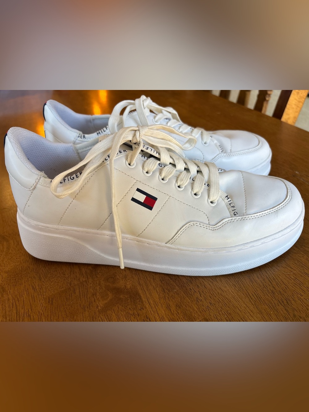 Tommy Hilfiger Women’s White Leather Sneakers with Signature Flag Size 10